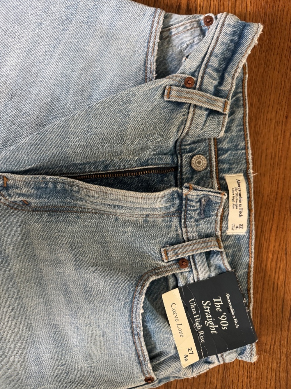 Never worn Abercrombie jeans